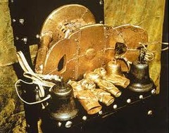 170. Sika dwa kofi (Golden Stool) 170. Sika dwa kofi (Golden Stool)