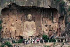 195. Longmen caves (grottoes) 195. Longmen caves (grottoes)