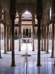 Court of the Lions
Thin columns support heavy roofs, gives feeling of weightlessness
Intricately patterned with geometric tessalations, sculpted ceilings and walls
Central fountain supported by protective lions, animal imagery allowed, not people
Parts of walls are chiseled through to allow light to pass through them to create patterns Court of the Lions
Thin columns support heavy roofs, gives feeling of weightlessness
Intricately patterned with geometric tessalations, sculpted ceilings and walls
Central fountain supported by protective lions, animal imagery allowed, not people
Parts of walls are chiseled through to allow light to pass through them to create patterns