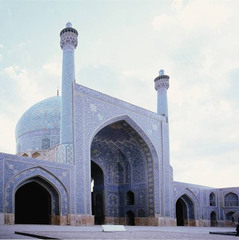 Great Mosque (Masjid-e Jameh)
Isfahan, Iran. Islamic, Persian: Seljuk, Il-Khanid, Timurid and Safavid Dynasties. c. 700 C.E.; additions and restorations in the 14th, 18th, and 20th centuries C.E. Stone, brick, wood, plaster, and glazed ceramic tile
The Great Mosque of Isfahan in Iran is unique in this regard and thus enjoys a special place in the history of Islamic architecture. Its present configuration is the sum of building and decorating activities carried out from the 8th through the 20th centuries. It is an architectural documentary, visually embodying the political exigencies and aesthetic tastes of the great Islamic empires of Persia. Great Mosque (Masjid-e Jameh)
Isfahan, Iran. Islamic, Persian: Seljuk, Il-Khanid, Timurid and Safavid Dynasties. c. 700 C.E.; additions and restorations in the 14th, 18th, and 20th centuries C.E. Stone, brick, wood, plaster, and glazed ceramic tile
The Great Mosque of Isfahan in Iran is unique in this regard and thus enjoys a special place in the history of Islamic architecture. Its present configuration is the sum of building and decorating activities carried out from the 8th through the 20th centuries. It is an architectural documentary, visually embodying the political exigencies and aesthetic tastes of the great Islamic empires of Persia.