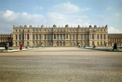 Palace at Versaille
Versaille France, Louis and Jules Hardouin-Mansart, Masonry, stone, wood, iron (Architecture), Marble/Bronze (Sculpture), 1669
Commisioned by Louis XIV for his new palace, formerly a hunting lodge
Center of the building was Louis's bedroom/audience chamber from which all the other rooms radiate from (Known as Sun King)
Inside bedroom lavish ceremonies of lever (awkening) and coucher (sleep) would be performed daily
Built on the east/west axis so sun would rise and set in alignment with his home
Correspond to his political and economic ambitions of keeping provincial rulers away from their native lands
Building was centered in a vast garden/town complex
Subdued exterior of the facade as Louis was fascinated with Greek/Roman structures, used columns, arches Palace at Versaille
Versaille France, Louis and Jules Hardouin-Mansart, Masonry, stone, wood, iron (Architecture), Marble/Bronze (Sculpture), 1669
Commisioned by Louis XIV for his new palace, formerly a hunting lodge
Center of the building was Louis's bedroom/audience chamber from which all the other rooms radiate from (Known as Sun King)
Inside bedroom lavish ceremonies of lever (awkening) and coucher (sleep) would be performed daily
Built on the east/west axis so sun would rise and set in alignment with his home
Correspond to his political and economic ambitions of keeping provincial rulers away from their native lands
Building was centered in a vast garden/town complex
Subdued exterior of the facade as Louis was fascinated with Greek/Roman structures, used columns, arches