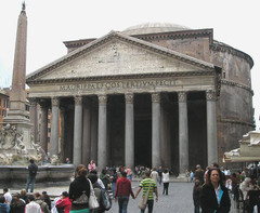 Pantheon
Imperial Roman. 118-125 C.E. Concrete with stone facing
One of the great buildings in western architecture, the Pantheon is remarkable both as a feat of engineering and for its manipulation of interior space, and for a time, it was also home to the largest pearl in the ancient world. Pantheon
Imperial Roman. 118-125 C.E. Concrete with stone facing
One of the great buildings in western architecture, the Pantheon is remarkable both as a feat of engineering and for its manipulation of interior space, and for a time, it was also home to the largest pearl in the ancient world.