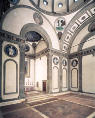 Pazzi Chapel Interior
Florence Italy, Filippo Brunelleschi, 1429-1461, Mansonry
Rectangular chapel attached to the Church of Santa Croce
Two barrel vaults on either side of a central dome with an oculus
Interior has restrained color palette with muted tones but also has vibrantly glazed terra-cotta tiles
It was the chapter house for the Fransican monks at the time
Perfectly symmetrical, 3 corinthian columns on either side of the facade Pazzi Chapel Interior
Florence Italy, Filippo Brunelleschi, 1429-1461, Mansonry
Rectangular chapel attached to the Church of Santa Croce
Two barrel vaults on either side of a central dome with an oculus
Interior has restrained color palette with muted tones but also has vibrantly glazed terra-cotta tiles
It was the chapter house for the Fransican monks at the time
Perfectly symmetrical, 3 corinthian columns on either side of the facade