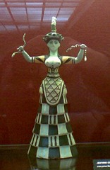 Snake Goddess, c. 1600 B.C.E., Boston,Minoan/Aegean Art Snake Goddess, c. 1600 B.C.E., Boston,Minoan/Aegean Art