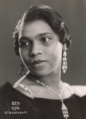 The first black woman to sing at the Metropolitan Opera Company The first black woman to sing at the Metropolitan Opera Company