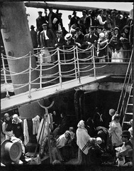 The Steerage
Alfred Stieglitz, 1907, Photogravure
Photographed the world as he saw it, arranged little and allowed people/event to make their own compositions
Interested in the compositional possibilities of diagonals and lines acting as framing elements
Diagonals and framing effects of ladders, sails, steam pipes
Depicts the poorest passengers on a ship traveling from the US to Europe
Published in 1911 in Camera Work
Influenced by experimental European painting, compared to a cubist drawing by picasso
Cubist-like in arrangement of shapes and tonal values
Shows social division of society
Steerage was part of the ship reserved for passengers with the cheapest tickets
Walkway serves as a division the poor people on bottom and middle/upper class people on top The Steerage
Alfred Stieglitz, 1907, Photogravure
Photographed the world as he saw it, arranged little and allowed people/event to make their own compositions
Interested in the compositional possibilities of diagonals and lines acting as framing elements
Diagonals and framing effects of ladders, sails, steam pipes
Depicts the poorest passengers on a ship traveling from the US to Europe
Published in 1911 in Camera Work
Influenced by experimental European painting, compared to a cubist drawing by picasso
Cubist-like in arrangement of shapes and tonal values
Shows social division of society
Steerage was part of the ship reserved for passengers with the cheapest tickets
Walkway serves as a division the poor people on bottom and middle/upper class people on top